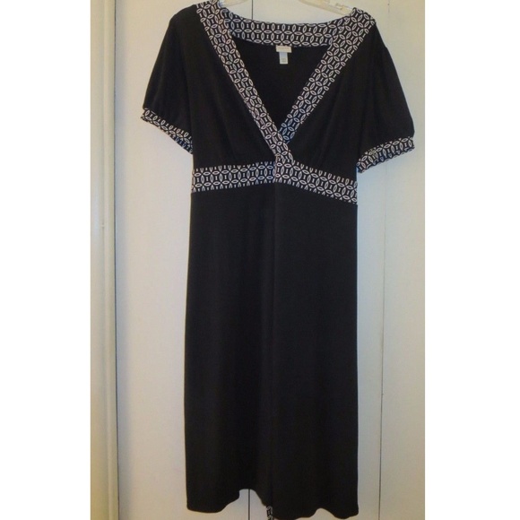 Merona Dresses & Skirts - Merona Black & White Empire Waist Jersey Dress XXL